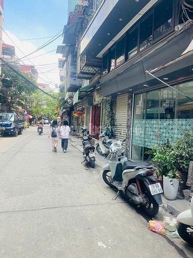 Siêu rẻ!! mua 1 được 2 nhà riêng 4 tầng, 4PN, 3WC, full nội thất tại C