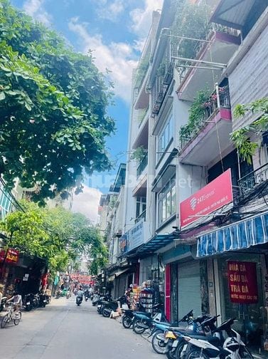 Siêu rẻ!! mua 1 được 2 nhà riêng 4 tầng, 4PN, 3WC, full nội thất tại C