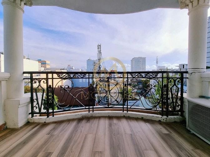 Cho thuê căn hộ dịch vụ đầy đủ tiện nghi Đinh Tiên Hoàng, Quận 1