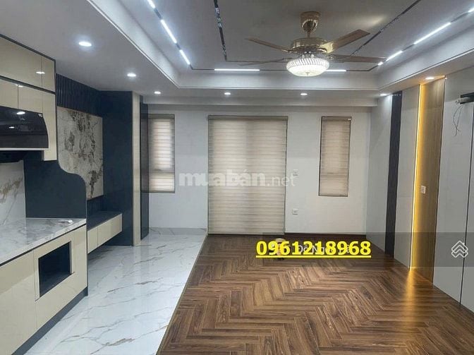 Bán nhà lô góc ô tô xây mới Trần Duy Hưng Cầu Giấy 50m2x6T, 22.5 tỷ 