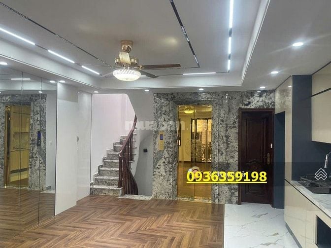 Bán nhà lô góc ô tô xây mới Trần Duy Hưng Cầu Giấy 50m2x6T, 22.5 tỷ 