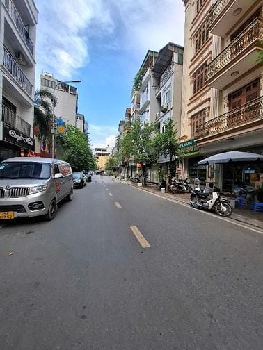 Nhà mới Ngọc Hồi 30m 5 t gần phố tiện ích bạt ngàn 5.65 tỷ 