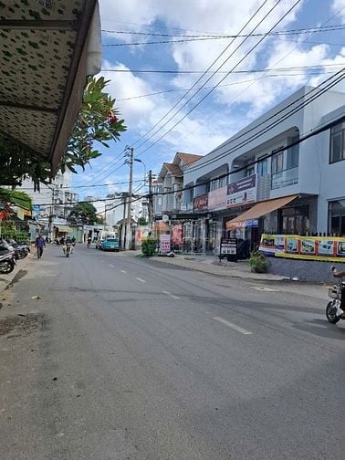 Bán nhà mặt tiền Nguyễn Tư Nghiêm Quận 2 giá 17 tỷ