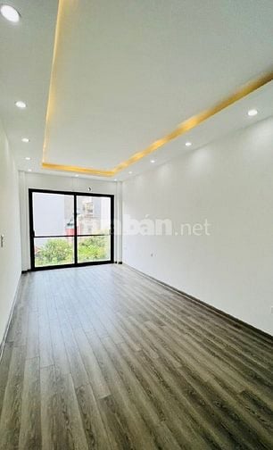 🏠 BÁN NHÀ PHỐ HUỲNH TẤN PHÁT – LONG BIÊN  Vị trí đẹp – Ô tô vào tận c