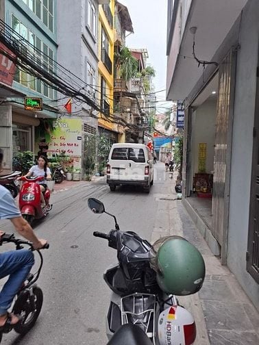 Cần bán gấp nhà liền kề Nghĩa Đô, phân lô, ô tô, kinh doanh, giá tốt