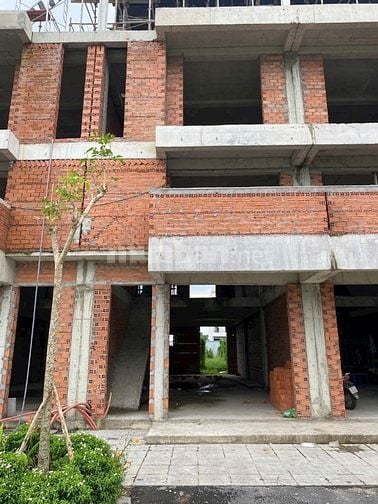 BÁN NHÀ PHỐ TRONG KDC 4HA – ĐƯỜNG HOÀNG PHAN THÁI, GẦN NGUYỄN VĂN LINH