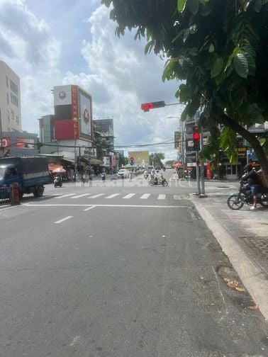 Chỉ 25 Tỷ – Sở Hữu Ngay Nhà 2 Mặt Tiền Đinh Tiên Hoàng, Quận 1