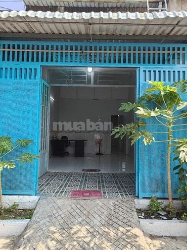 Bán nhà 2/ ngắn DT:4mX12m 1T + lửng 2pn,2w phòng khách bếp