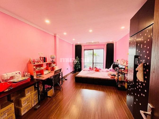 GIANG BIÊN 40M2X 6 TẦNG. MẶT TIỀN 4M. HƠN 7 TỶ