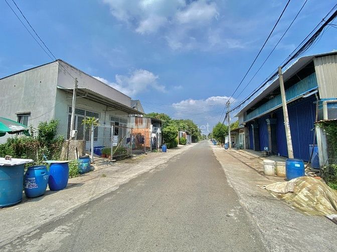 150m2 MT ĐƯỜNG SỐ 18 KDC HIỆN HỮU ĐƯỜNG THÔNG CÁCH QL22 CHỈ 100M