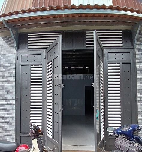 Bán nhà DT: 4X12m gồm trệt lửng 2pn ,1w phòng khách rộng đường 4m bê t