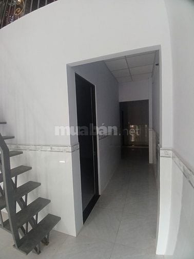 Bán nhà DT: 4X12m gồm trệt lửng 2pn ,1w phòng khách rộng đường 4m bê t