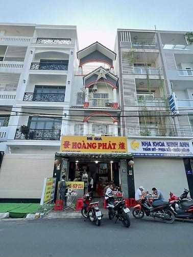 Bán toà nhà H8m Hoàng hoa Thám, dt 130m2, sàn 650m2, 5 lầu, hđt 100tr