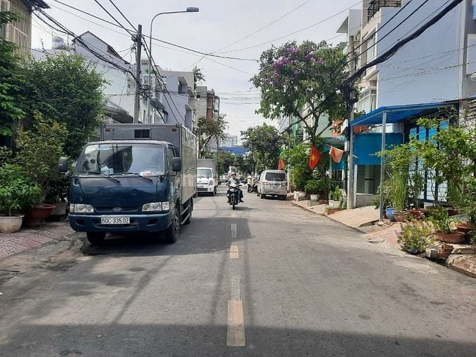 Nhà cho thuê  nguyên căn. Ở hoặc vp 