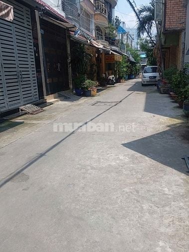 Bán nhà 2 lầu hẻm Bình Tiên, P7, Q6, giá 4.5 Tỷ