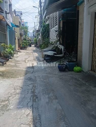 Bán nhà 2 lầu hẻm Bình Tiên, P7, Q6, giá 4.5 Tỷ