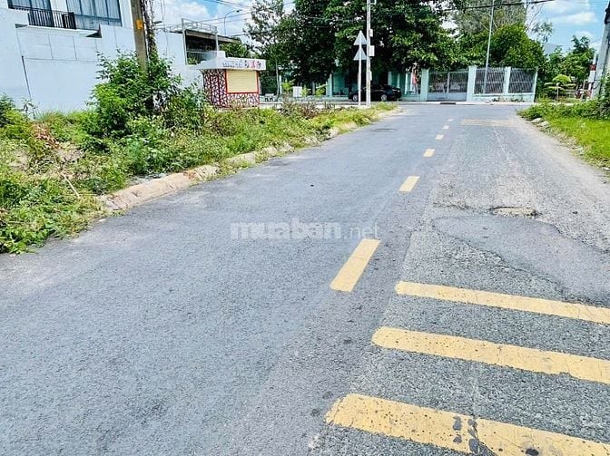ĐẤT NGÔP 220M2 ĐẤT THÔ CƯ GẦN BỆNH VIỆN XUYÊN Á CỦ CHI
