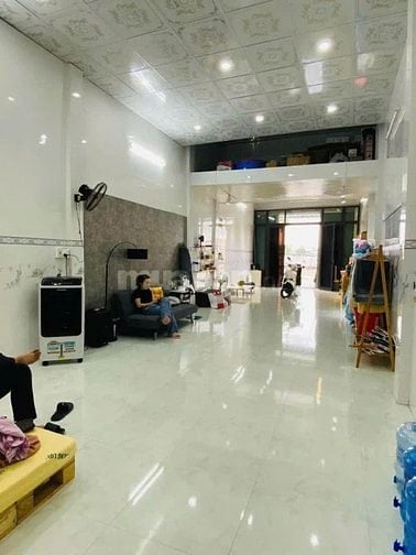 chú Ba cần bán gấp căn nhà tại Bình Chánh- TP Hồ Chí Minh