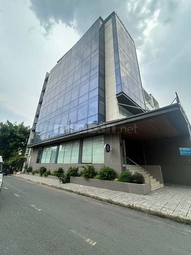 CHO THUÊ TÒA NHÀ VĂN PHÒNG GÓC 2 MT - GẦN VẠN HẠNH MALL