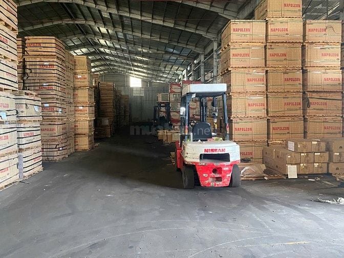 Cho thuê kho hàng DT: 1.200m2 – 2.200m2 tại Bình Tân , gần Quốc Lộ 1A 