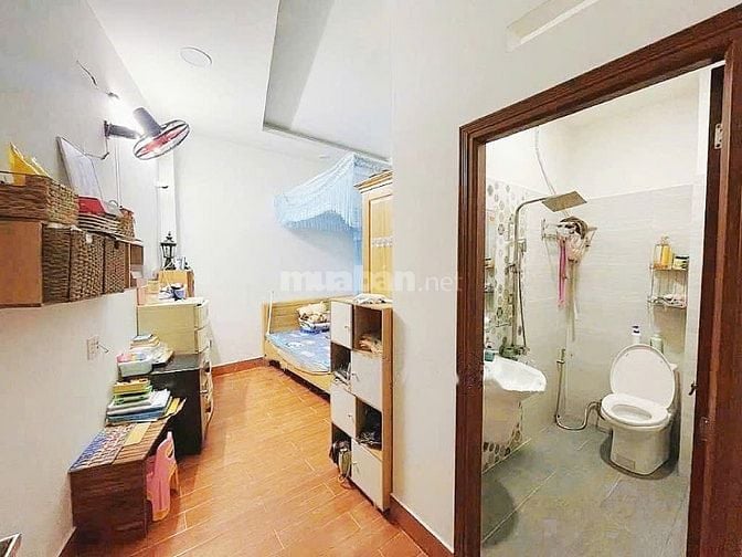 Chú Dũng Cần Bán nhà Tạp hóa 890tr, SHR, ngay Chợ Bình Chánh