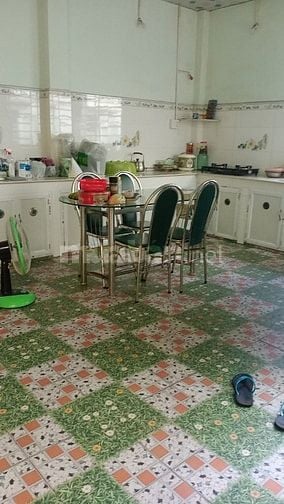 nhà 10x20m,2L ở Tỉnh Lộ 10 ,hẻm 6m 