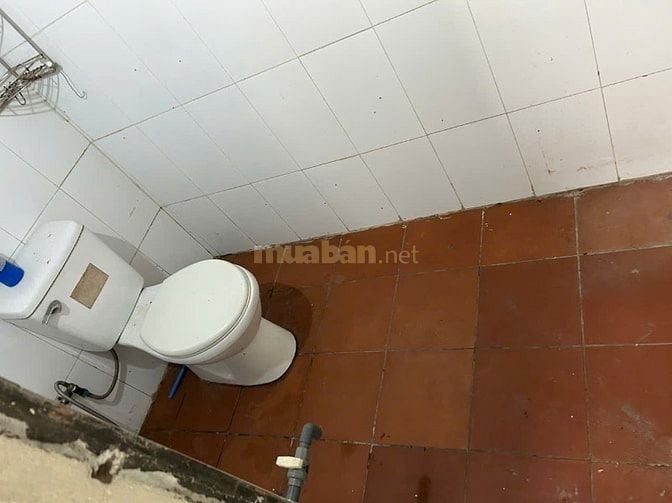 Cho thuê nhà phố Tân Mai, Hoàng Mai, nhà cấp 4, DT 27m2, có điều hoà