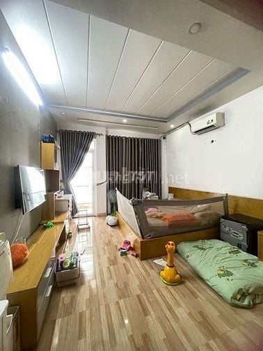 Nhà phố Cityland Park Hills, dt 5x20m, dct 40tr/ tháng, hoàn thiện tốt