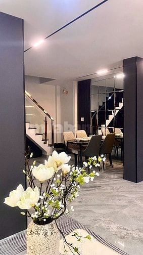Nhà 3 lầu mới đẹp. 6x10 chỉ 7.5 tỷ Trần Văn Quang, P10, Tân Bình
