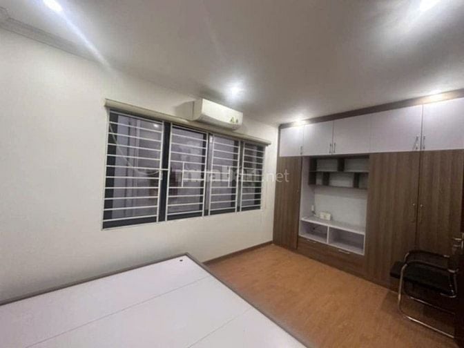 Bán nhà Bồ Đề, Long Biên 35m 5 tầng MT 5m 6,8 tỷ