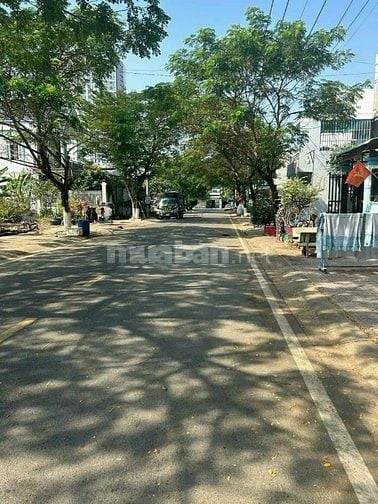 Chủ rao bán gấp 2 căn nhà thuộc khu tái định cư DHQG, khu Châu Thới 