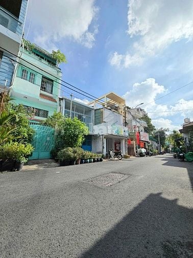 GIẢM 3T.MT khu Bắc Hải. 4,2m ngang, 320m2 SD. 6 tầng thang máy.Chỉ 21T