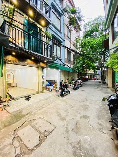 PHÂN LÔ - THÁI HÀ - Ô TÔ TRÁNH - FULL NỘI THẤT