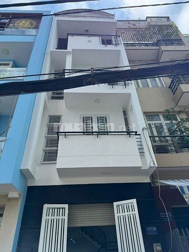 NHÀ HẺM XE HƠI - LÊ THÚC HOẠCH 