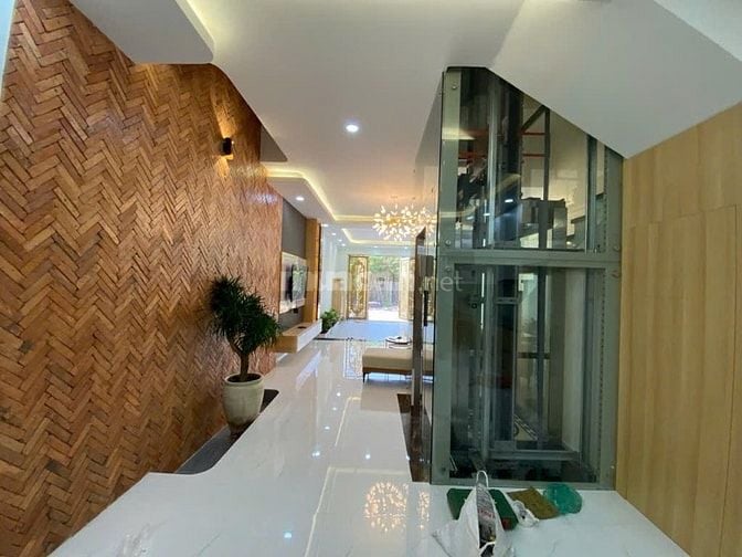 Ngôi nhà mơ ước, mặt tiền đường số Phạm Hữu Lầu, Q7, 5*18, thang máy