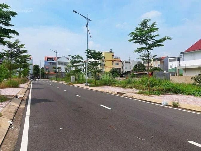 Bán lô đất ngay Đặng Thùy Trâm, Bình Thạnh / 100m2 / 1 tỷ 690 / SHR