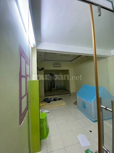 Cho thuê nhà, sang nhượng MBKD Địa chỉ 131 võ oanh, p 25, Bình Thạnh
