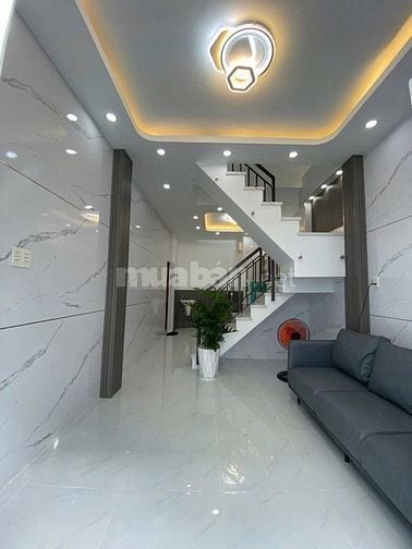 Cho thuê nhà hẻm 1/ đường Lò Gốm, P8, Q6