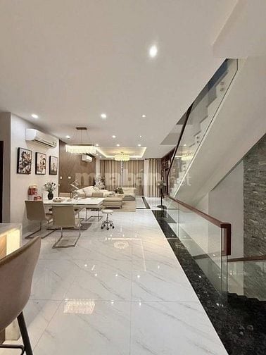 [ Mai Văn Ngọc, Phú Nhuận ] 3Tỷ100 cho thuê sẳn 20Tr - tặng nội thất