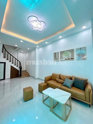 Nhà Đẹp Chợ Khâm Thiên, Đống Đa 39m, 5 tầng, mt 3,5m, giá 7.65 tỷ.