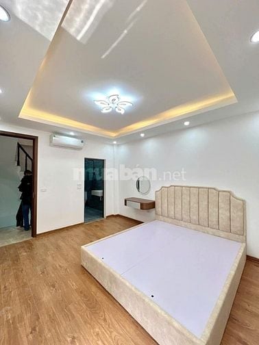 Nhà Đẹp Chợ Khâm Thiên, Đống Đa 39m, 5 tầng, mt 3,5m, giá 7.65 tỷ.