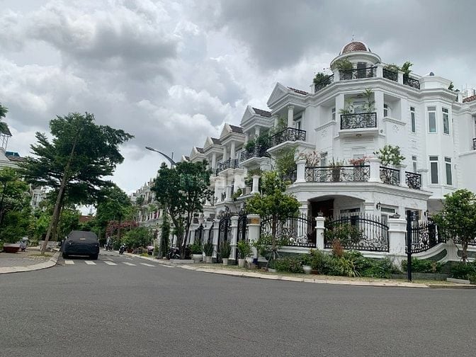 Biệt thự góc cityland garden hills, dt 8x20m, Hầm + 4 tầng