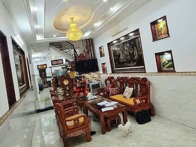 Bán nhà Khu Phân Lô- gần Rạch Xuyên Tâm Cầu An Lộc,4 tầng,4 PN,7.6 T