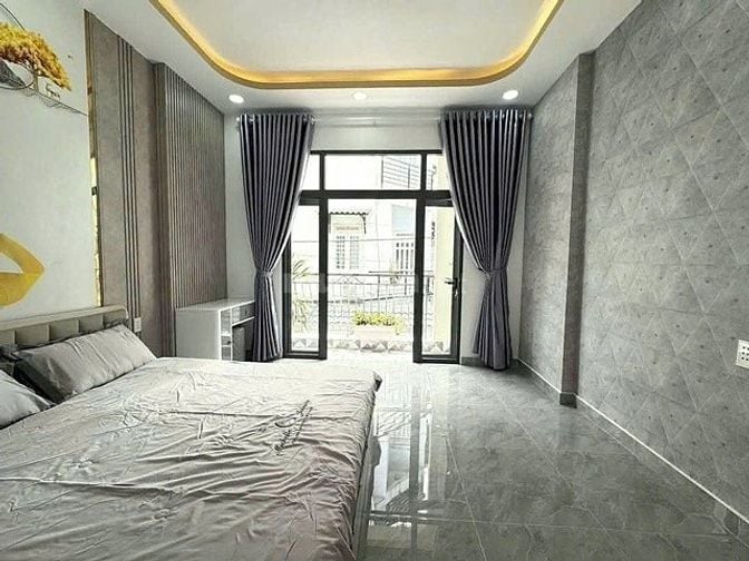 Bán nhà Khu Phân Lô- gần Rạch Xuyên Tâm Cầu An Lộc,4 tầng,4 PN,7.6 T