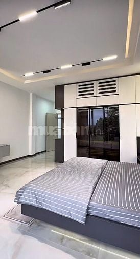 Nhà mới xây 120m2 ngay TT Thủ Dầu Một - SHR sang tên ngay - Nội thất c