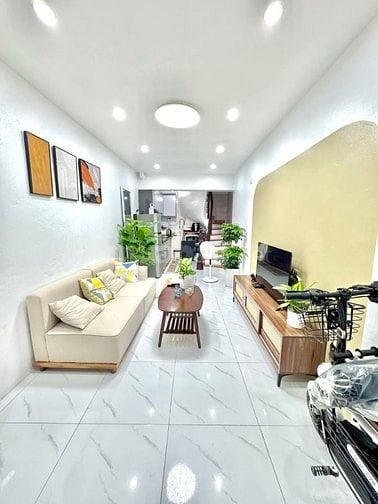 Nhà Đẹp Chợ Khâm Thiên, Đống Đa 24m, 4 tầng, mt 3m, giá 5.9 tỷ.