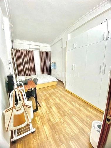 Nhà Đẹp Chợ Khâm Thiên, Đống Đa 24m, 4 tầng, mt 3m, giá 5.9 tỷ.