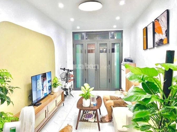 Nhà Đẹp Chợ Khâm Thiên, Đống Đa 24m, 4 tầng, mt 3m, giá 5.9 tỷ.