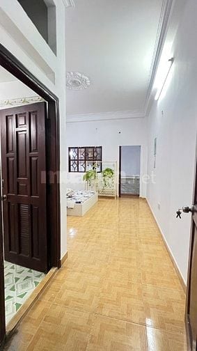 Phòng ban công mới Full nội thất cao cấp, Giá Tốt 4tr3 hơn 40m2