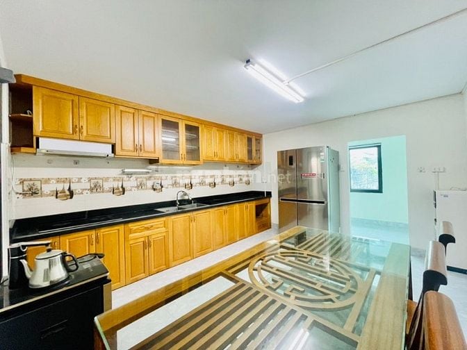 CÁCH 1 NHÀ RA PHỐ TRUNG PHỤNG - DT: 42m2 - 6 tầng